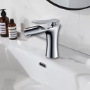 Royal Homes Bathroom Faucet, Chrome Finish