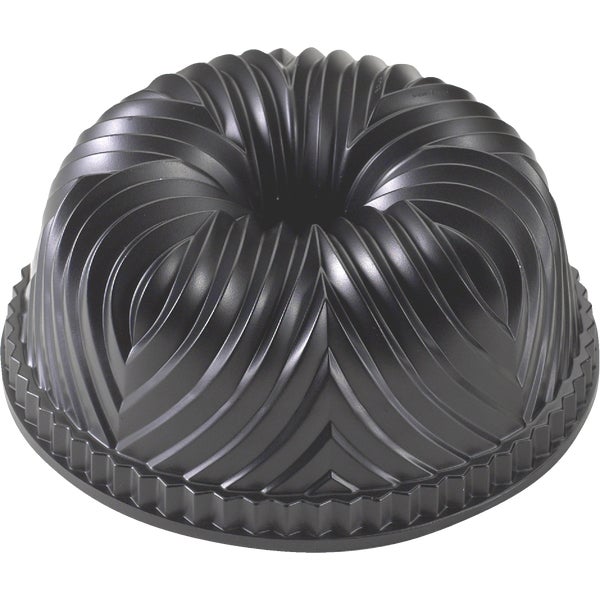 ****Nordic Ware Bavaria Bundt Pan 10-Cup Pro-Cast