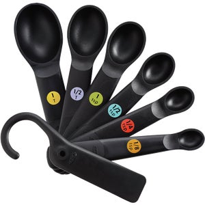 OXO Good Grips Plastic Measuring Spoons, Black (7-Piece)