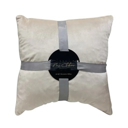 [730-1452934] Chateaux 2-pack Throw Pillows, Natural